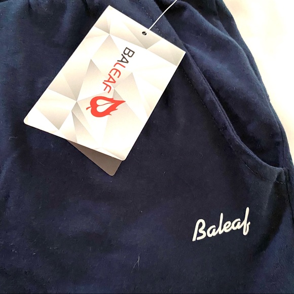 SOLD! 💚Baleaf Navy Capri Pants - Picture 6 of 11